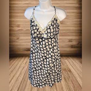 Morgan Taylor Intimates Black Negligée Women XLarge White Daisy Sheer Nightie